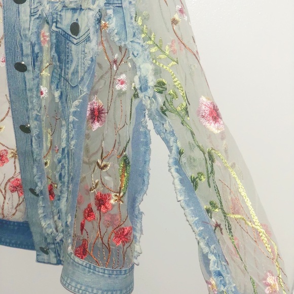 Jean jacket - Picture 2 of 4